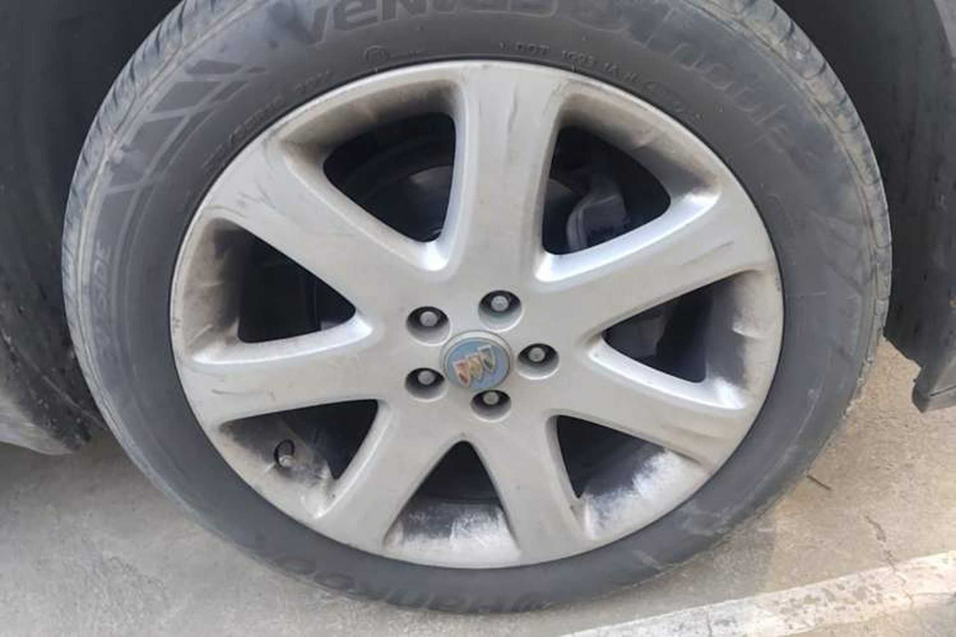 Used Buick Encore 2015 1.4T Manual Two-Wheel Drive Urban Advanced Model Right Front Wheel Hub