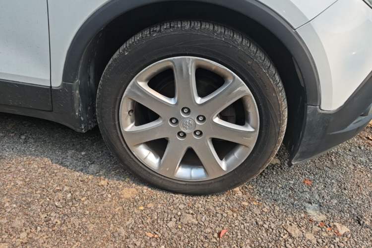 Used Buick Encore 2015 1.4T Automatic Two-Wheel Drive Urban Elite Version Right Front Wheel Hub