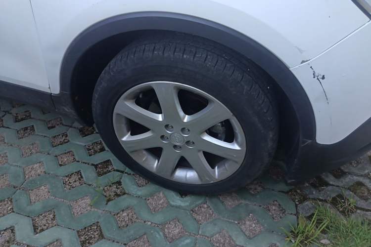 Used Buick Encore 2015 1.4T Automatic Two-Wheel Drive Urban Elite Version Right Front Wheel Hub