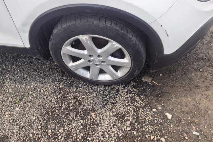 Used Buick Encore 2015 1.4T Automatic Two-Wheel Drive Urban Elite Version Right Front Wheel Hub