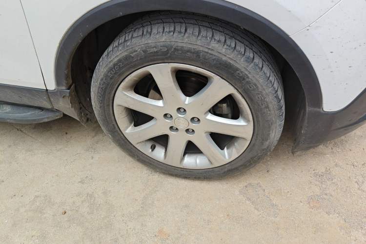 Used Buick Encore 2015 1.4T Automatic Two-Wheel Drive Urban Elite Version Right Front Wheel Hub