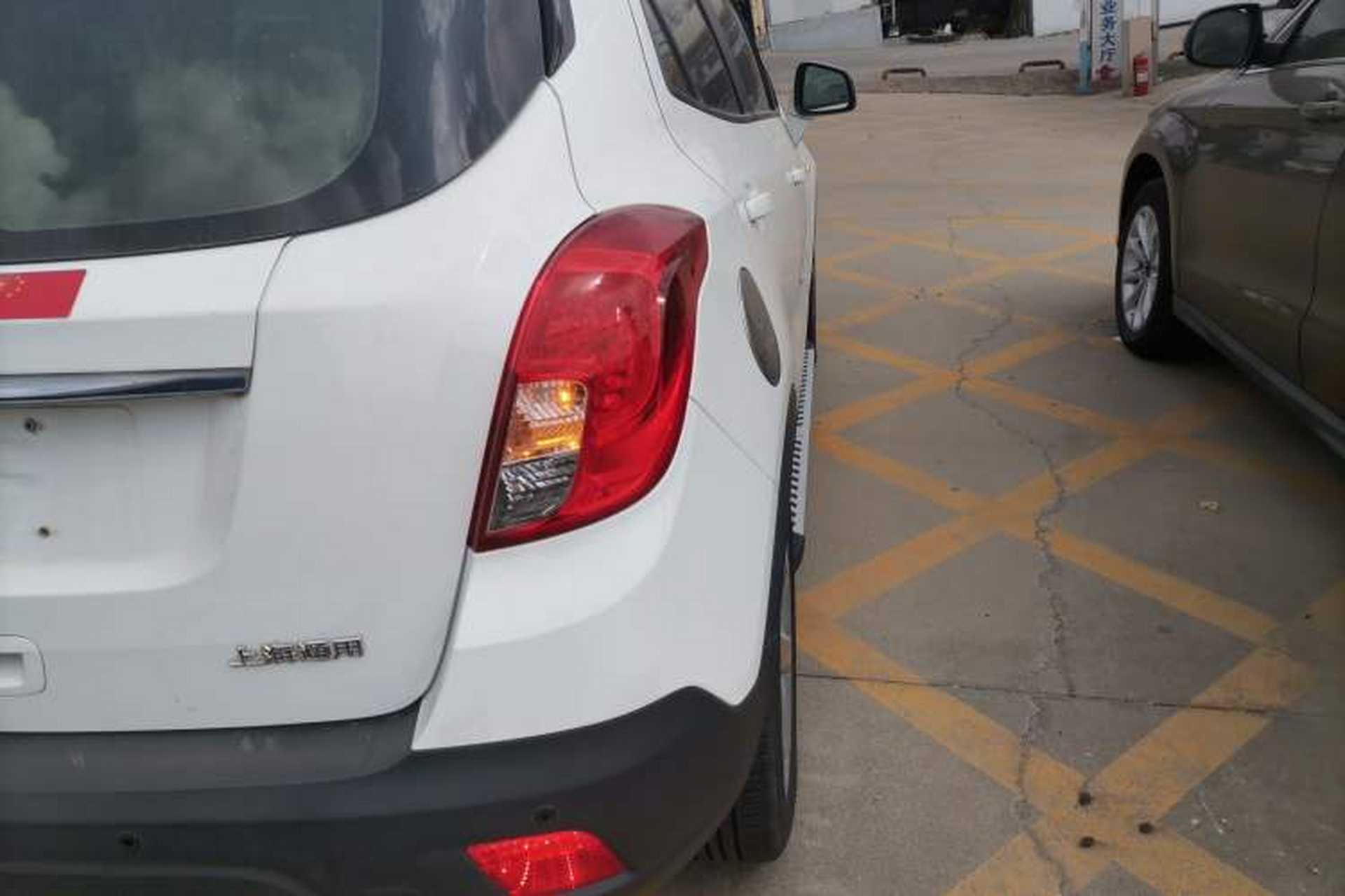 Used Buick Encore 2015 1.4T Automatic Two-Wheel Drive Urban Elite Version Right Rear Taillight