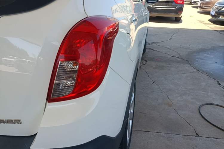 Used Buick Encore 2015 1.4T Automatic Two-Wheel Drive Urban Leading Model Right Rear Taillight