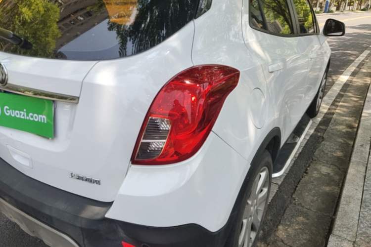 Used Buick Encore 2015 1.4T Automatic Two-Wheel Drive Urban Elite Version Right Rear Taillight