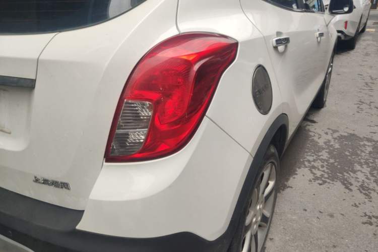 Used Buick Encore 2015 1.4T Automatic Two-Wheel Drive Urban Leading Model Right Rear Taillight