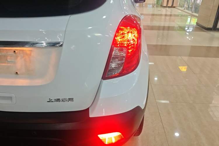 Used Buick Encore 2015 1.4T Automatic Two-Wheel Drive Urban Elite Version Right Rear Taillight