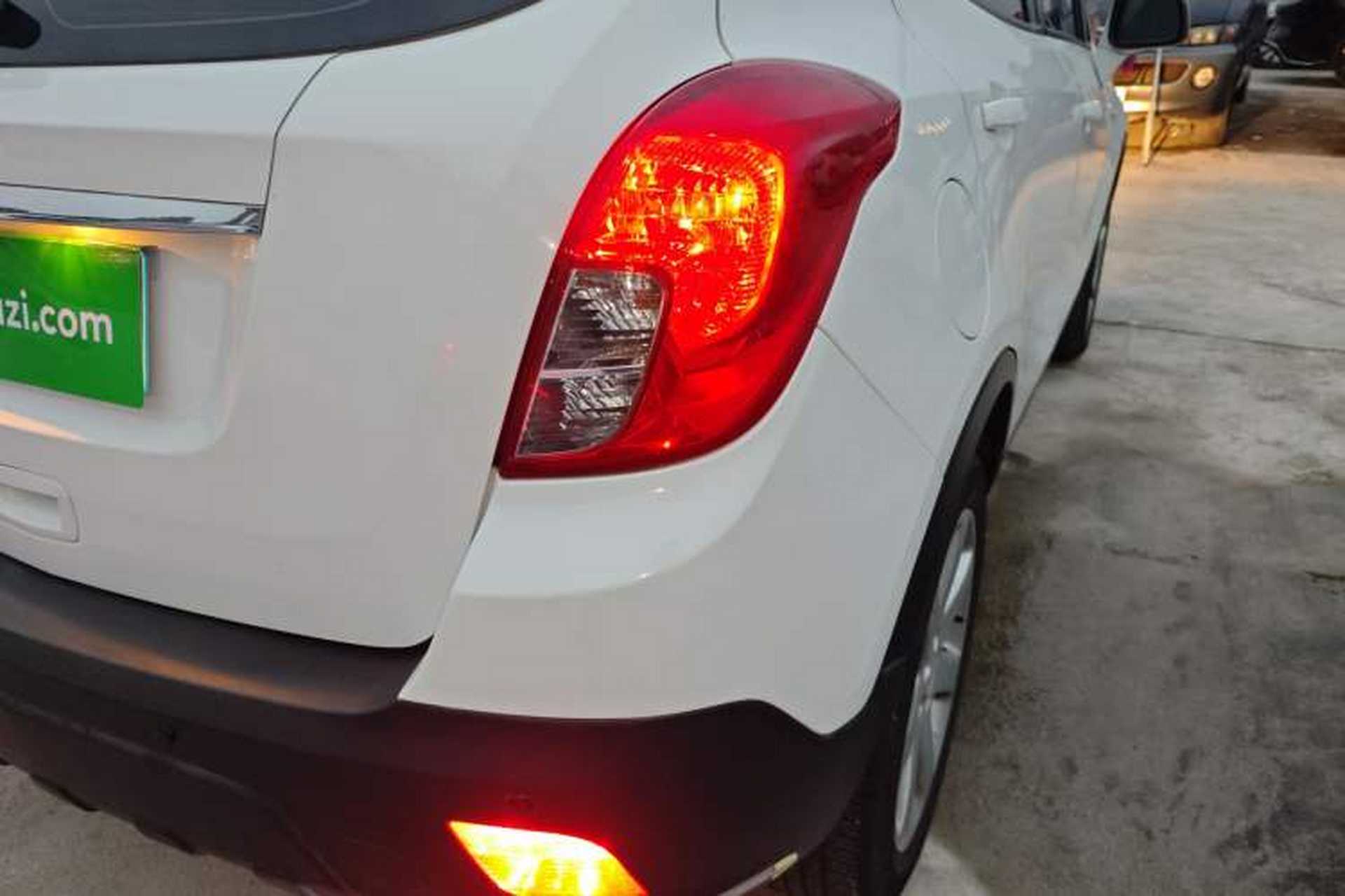 Used Buick Encore 2015 1.4T Automatic Two-Wheel Drive Urban Elite Version Right Rear Taillight