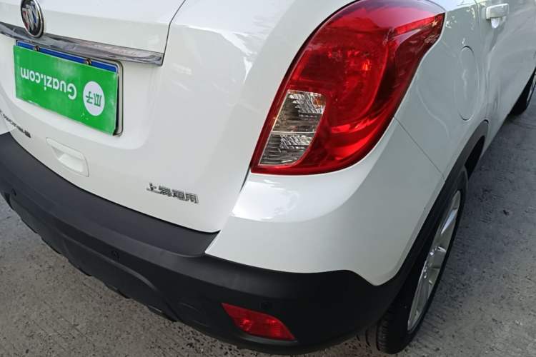 Used Buick Encore 2015 1.4T Automatic Two-Wheel Drive Urban Elite Version Right Rear Taillight
