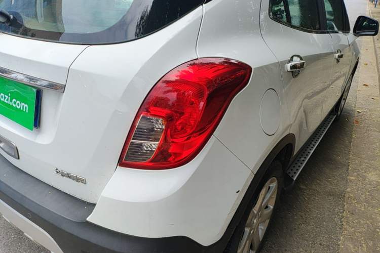 Used Buick Encore 2015 1.4T Automatic Two-Wheel Drive Urban Leading Model Right Rear Taillight