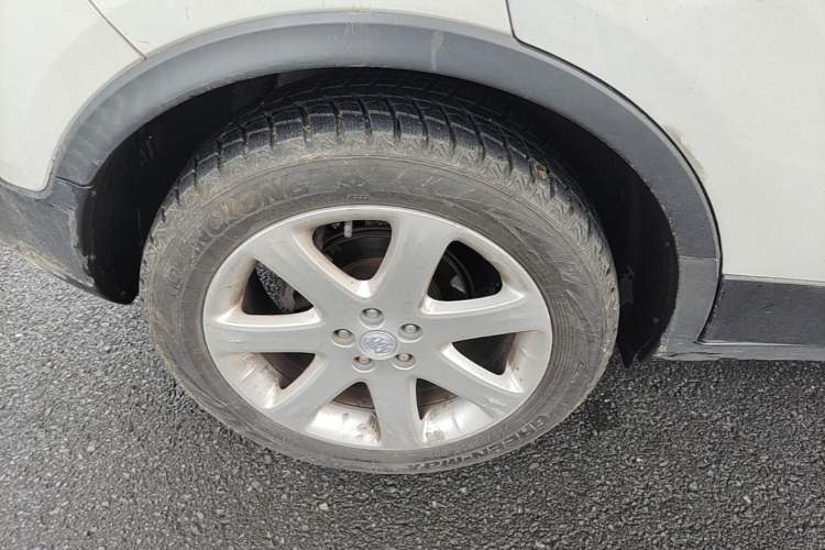 Used Buick Encore 2015 1.4T Automatic Two-Wheel Drive Urban Leading Model Right Rear Wheel Hub