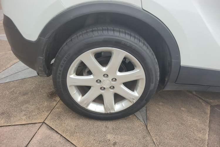 Used Buick Encore 2015 1.4T Automatic Two-Wheel Drive Urban Elite Version Right Rear Wheel Hub