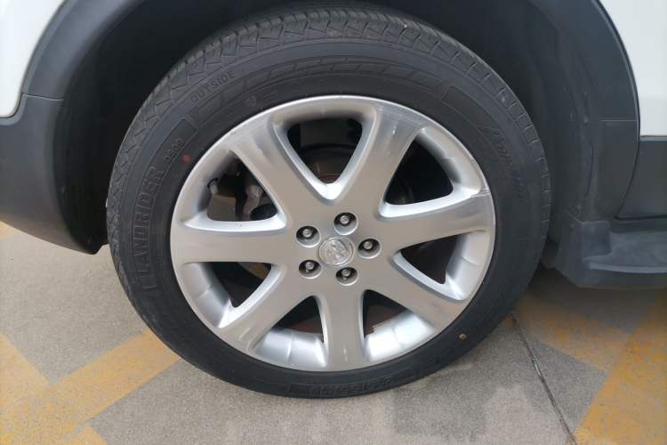 Used Buick Encore 2015 1.4T Automatic Two-Wheel Drive Urban Elite Version Right Rear Wheel Hub