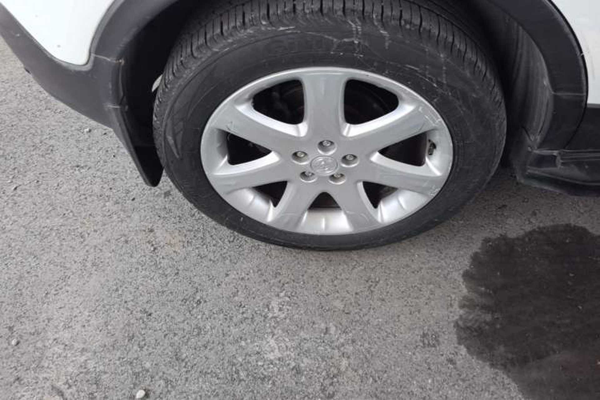 Used Buick Encore 2015 1.4T Manual Two-Wheel Drive Urban Advanced Model Right Rear Wheel Hub
