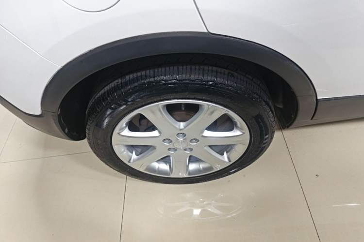 Used Buick Encore 2015 1.4T Automatic Two-Wheel Drive Urban Elite Version Right Rear Wheel Hub