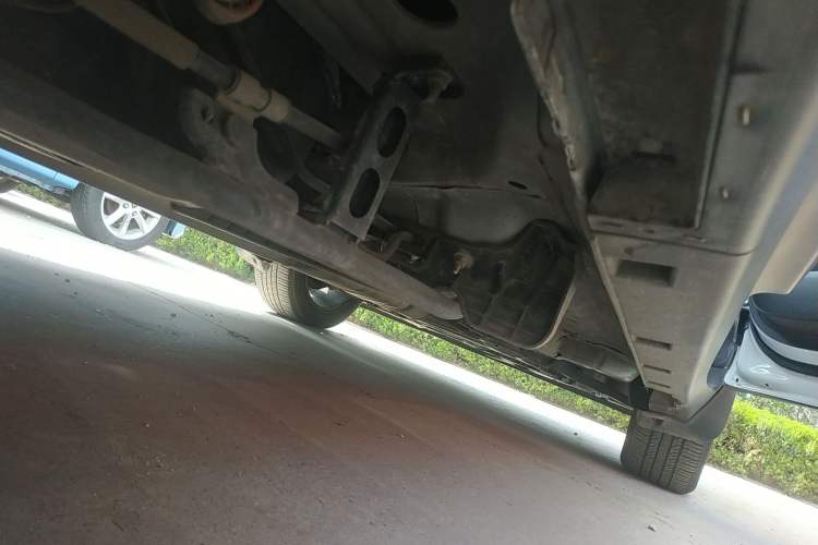 Used Buick Encore 2015 1.4T Automatic Two-Wheel Drive Urban Elite Version Right Side Sill