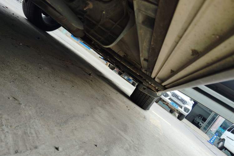 Used Buick Encore 2015 1.4T Automatic Two-Wheel Drive Urban Elite Version Right Side Sill
