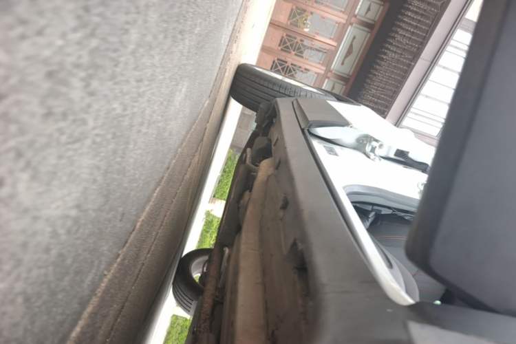 Used Buick Encore 2015 1.4T Automatic Two-Wheel Drive Urban Elite Version Right Side Sill