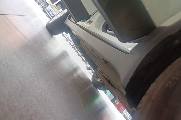 Used Buick Encore 2015 1.4T Automatic Two-Wheel Drive Urban Elite Version Right Side Sill
