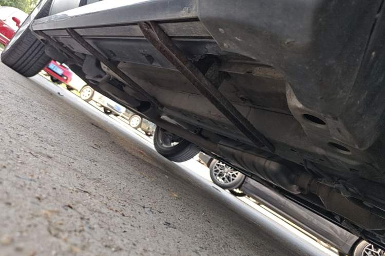 Used Buick Encore 2015 1.4T Automatic Two-Wheel Drive Urban Elite Version Right Side Sill
