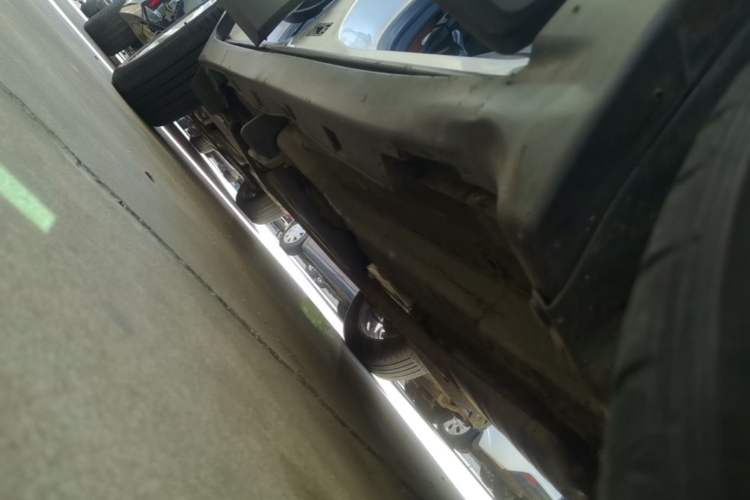 Used Buick Encore 2015 1.4T Automatic Two-Wheel Drive Urban Leading Model Right Side Sill