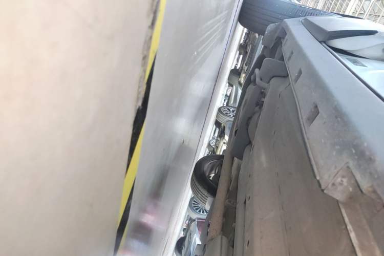 Used Buick Encore 2015 1.4T Automatic Two-Wheel Drive Urban Leading Model Right Side Sill