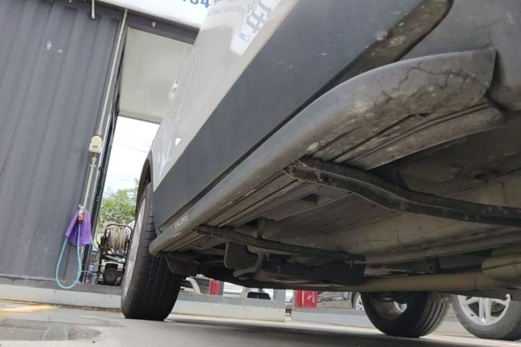 Used Buick Encore 2015 1.4T Manual Two-Wheel Drive Urban Advanced Model Right Side Sill