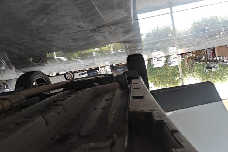 Used Buick Encore 2015 1.4T Automatic Two-Wheel Drive Urban Elite Version Right Side Sill