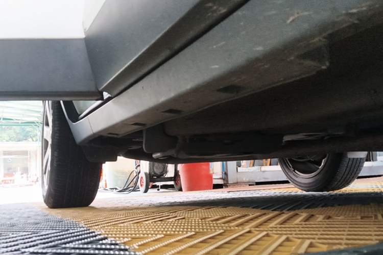 Used Buick Encore 2015 1.4T Automatic Two-Wheel Drive Urban Elite Version Right Side Sill