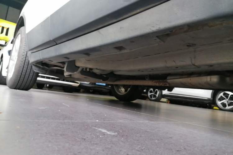 Used Buick Encore 2015 1.4T Automatic Two-Wheel Drive Urban Elite Version Right Side Sill