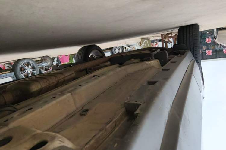 Used Buick Encore 2015 1.4T Automatic Two-Wheel Drive Urban Leading Model Right Side Sill