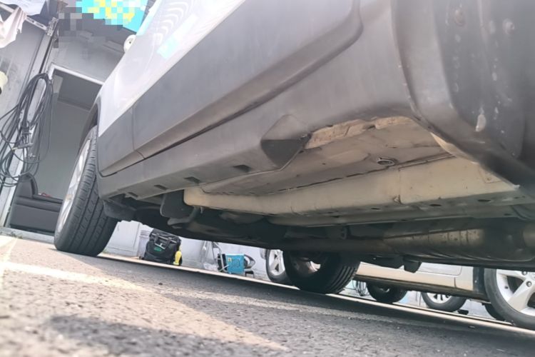Used Buick Encore 2015 1.4T Automatic Two-Wheel Drive Urban Elite Version Right Side Sill