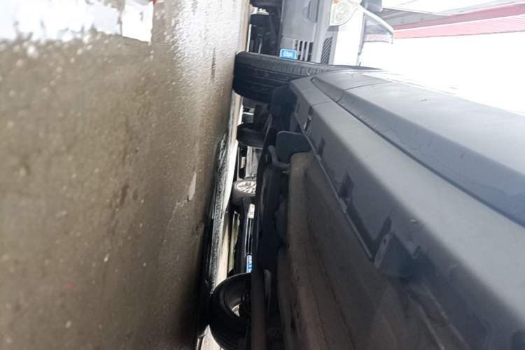 Used Buick Encore 2015 1.4T Automatic Two-Wheel Drive Urban Elite Version Right Side Sill