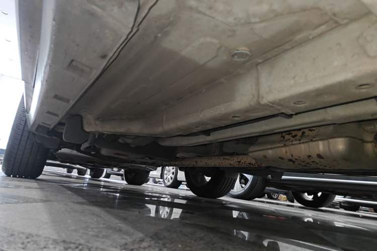 Used Buick Encore 2015 1.4T Automatic Two-Wheel Drive Urban Elite Version Right Side Sill