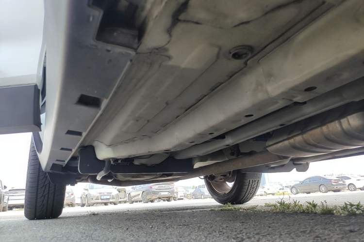 Used Buick Encore 2015 1.4T Automatic Two-Wheel Drive Urban Elite Version Right Side Sill
