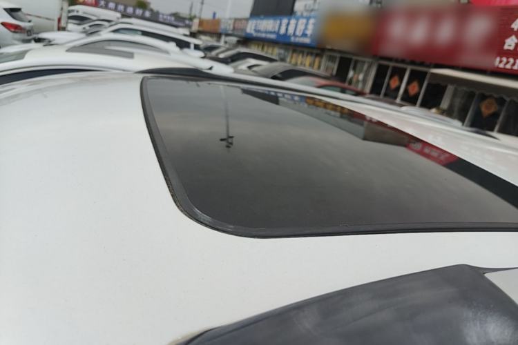 Used Buick Encore 2015 1.4T Automatic Two-Wheel Drive Urban Elite Version Roof