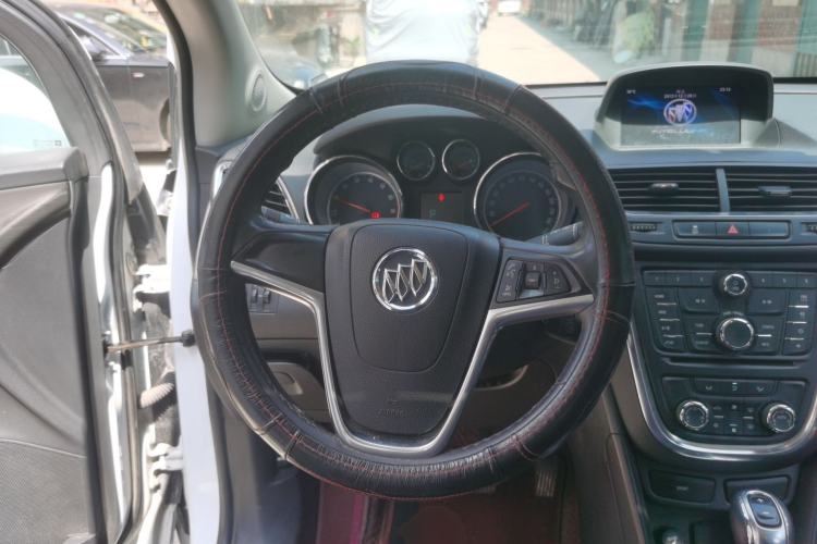 Used Buick Encore 2015 1.4T Automatic Two-Wheel Drive Urban Leading Model Steering Wheel