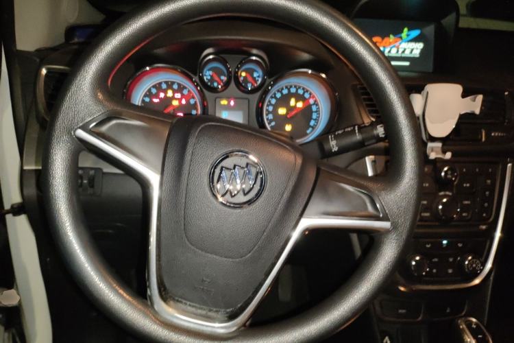 Used Buick Encore 2015 1.4T Automatic Two-Wheel Drive Urban Elite Version Steering Wheel