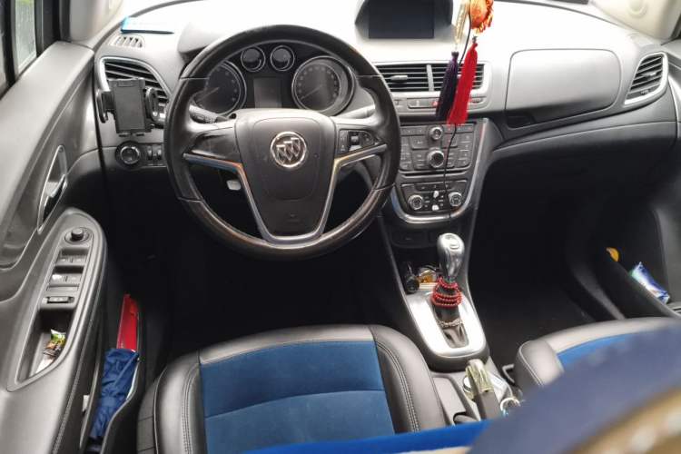 Used Buick Encore 2015 1.4T Automatic Two-Wheel Drive Urban Leading Model Steering Wheel