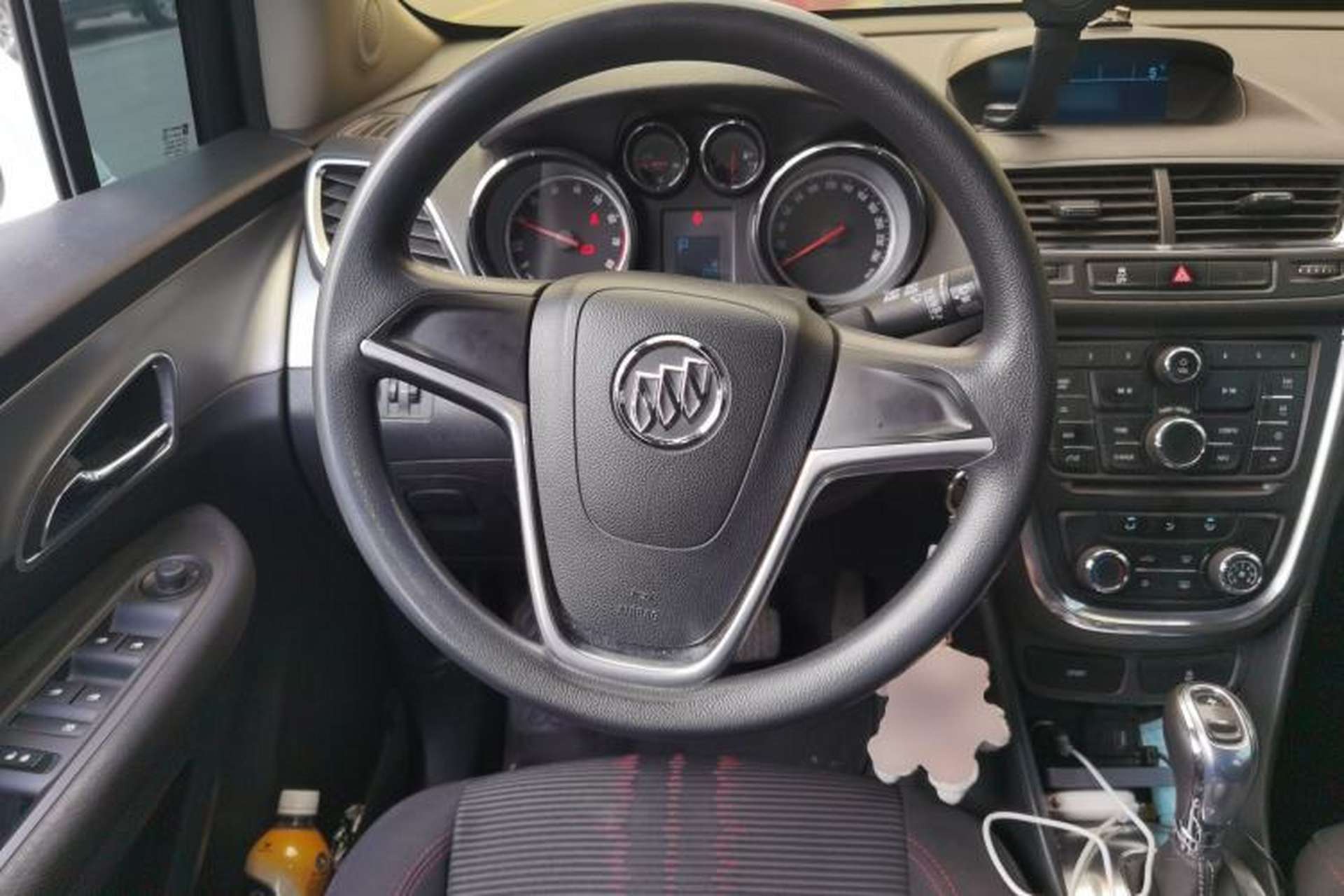 Used Buick Encore 2015 1.4T Automatic Two-Wheel Drive Urban Leading Model Steering Wheel