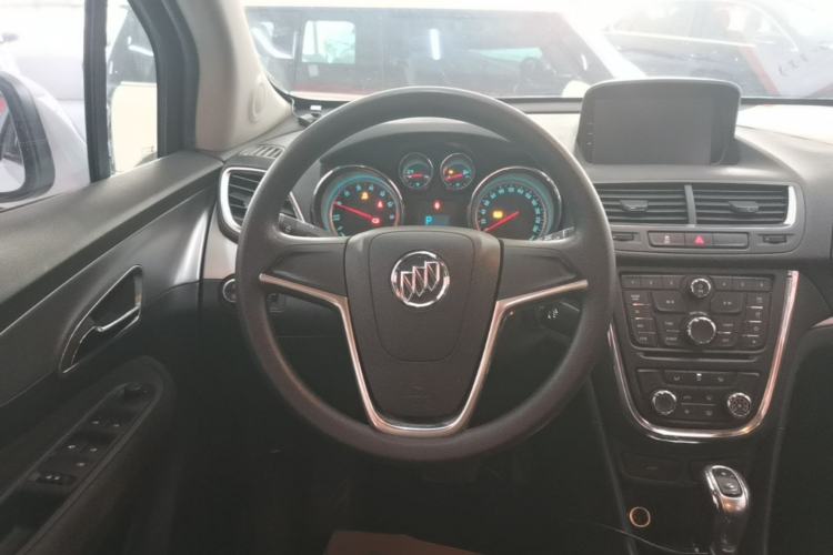 Used Buick Encore 2015 1.4T Automatic Two-Wheel Drive Urban Elite Version Steering Wheel
