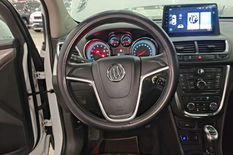 Used Buick Encore 2015 1.4T Automatic Two-Wheel Drive Urban Elite Version Steering Wheel