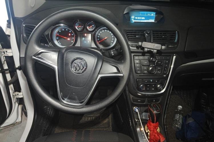 Used Buick Encore 2015 1.4T Automatic Two-Wheel Drive Urban Elite Version Steering Wheel