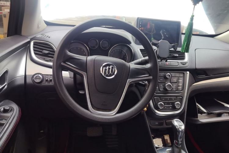 Used Buick Encore 2015 1.4T Automatic Two-Wheel Drive Urban Elite Version Steering Wheel