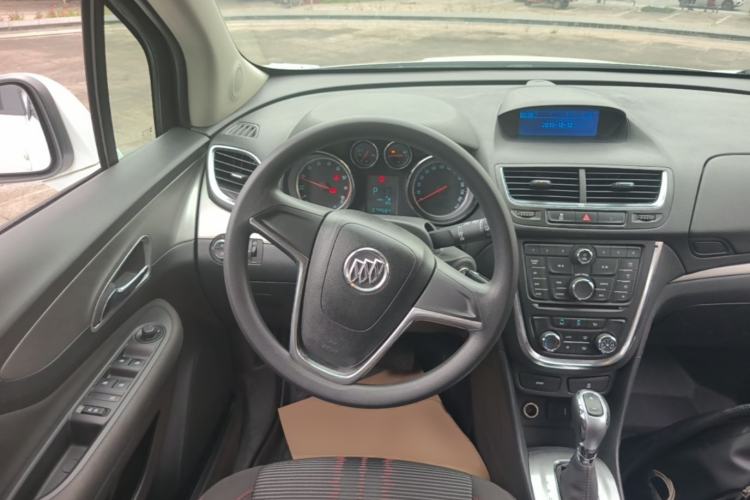 Used Buick Encore 2015 1.4T Automatic Two-Wheel Drive Urban Elite Version Steering Wheel