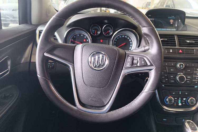 Used Buick Encore 2015 1.4T Automatic Two-Wheel Drive Urban Leading Model Steering Wheel