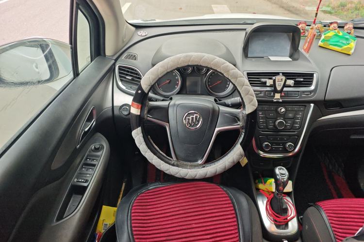 Used Buick Encore 2015 1.4T Automatic Two-Wheel Drive Urban Elite Version Steering Wheel