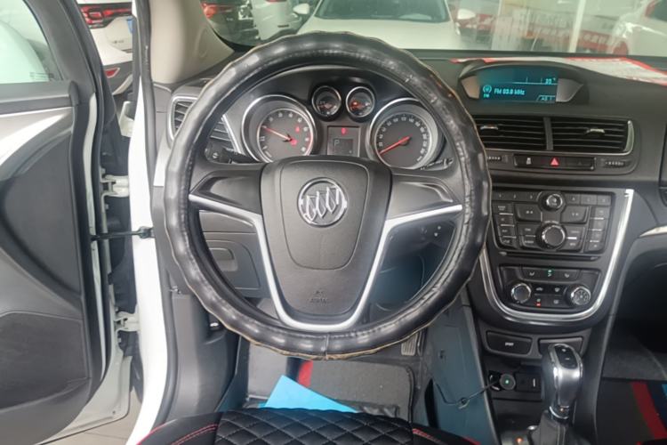 Used Buick Encore 2015 1.4T Automatic Two-Wheel Drive Urban Elite Version Steering Wheel