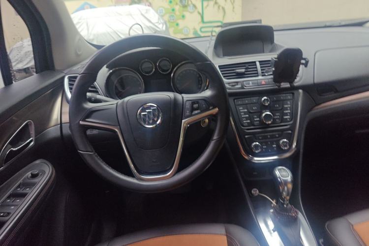 Used Buick Encore 2015 1.4T Automatic Two-Wheel Drive Urban Leading Model Steering Wheel
