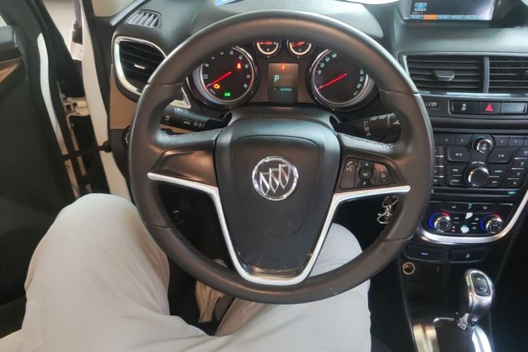 Used Buick Encore 2015 1.4T Automatic Two-Wheel Drive Urban Leading Model Steering Wheel