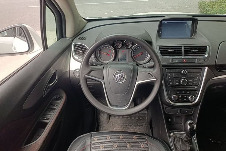 Used Buick Encore 2015 1.4T Manual Two-Wheel Drive Urban Advanced Model Steering Wheel